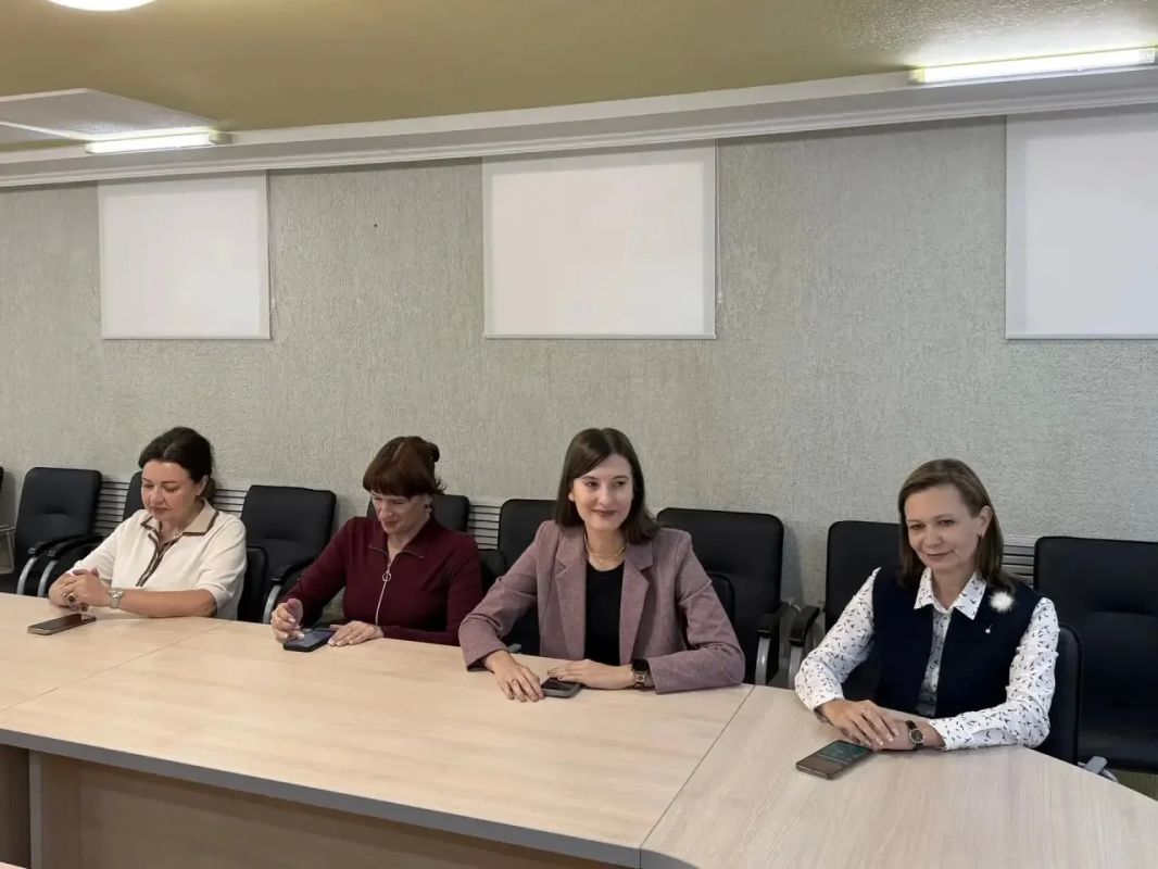 В Саратовской области продолжается второй день голосования на выборах депутатов Государственной Думы Федерального Собрания Российской Федерации и иных выборов, назначенных на 20 сентября 2026 года В Саратовской области продолжается второй день голосования на выборах депутатов Государственной Думы Федерального Собрания Российской Федерации и иных выборов, назначенных на 20 сентября 2026 года