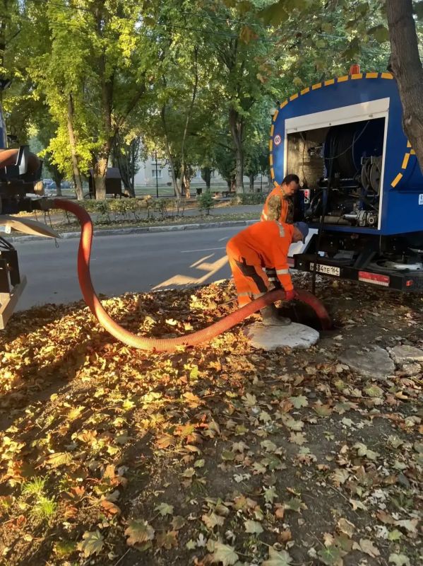 Покос, полив, нанесение разметки Покос, полив, нанесение разметки