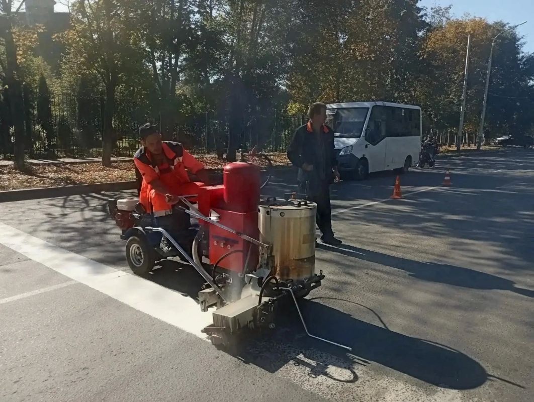 В Балаково коммунальные службы наводят порядок без выходных В Балаково коммунальные службы наводят порядок без выходных