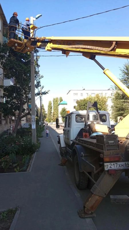 В Балаково коммунальные службы наводят порядок без выходных В Балаково коммунальные службы наводят порядок без выходных