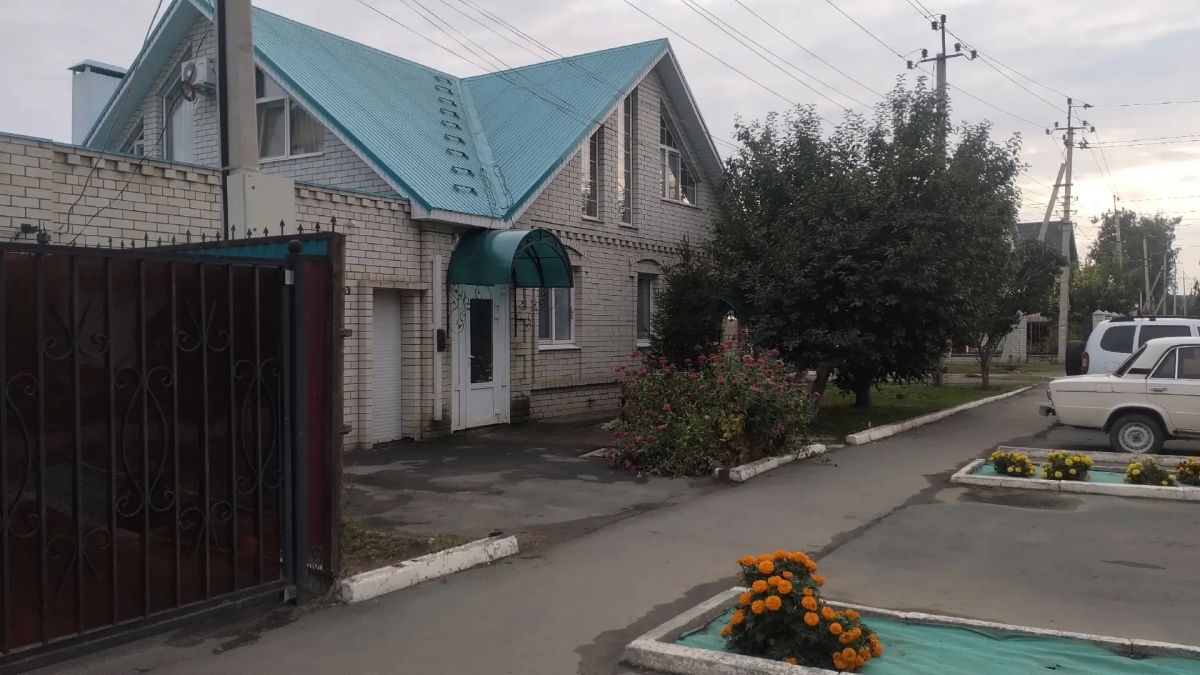 В Балаково демонтировали незаконное ограждение на улице Волжской В Балаково демонтировали незаконное ограждение на улице Волжской