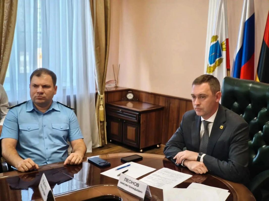 Вместе с прокурором города Романом Яценко, представителями Минприроды области, природоохранной прокуратуры, Роспотребнадзора, Россельхознадзора, Следственного отдела, депутатами и общественниками разобрали ситуацию с... Вместе с прокурором города Романом Яценко, представителями Минприроды области, природоохранной прокуратуры, Роспотребнадзора, Россельхознадзора, Следственного отдела, депутатами и общественниками разобрали ситуацию с...
