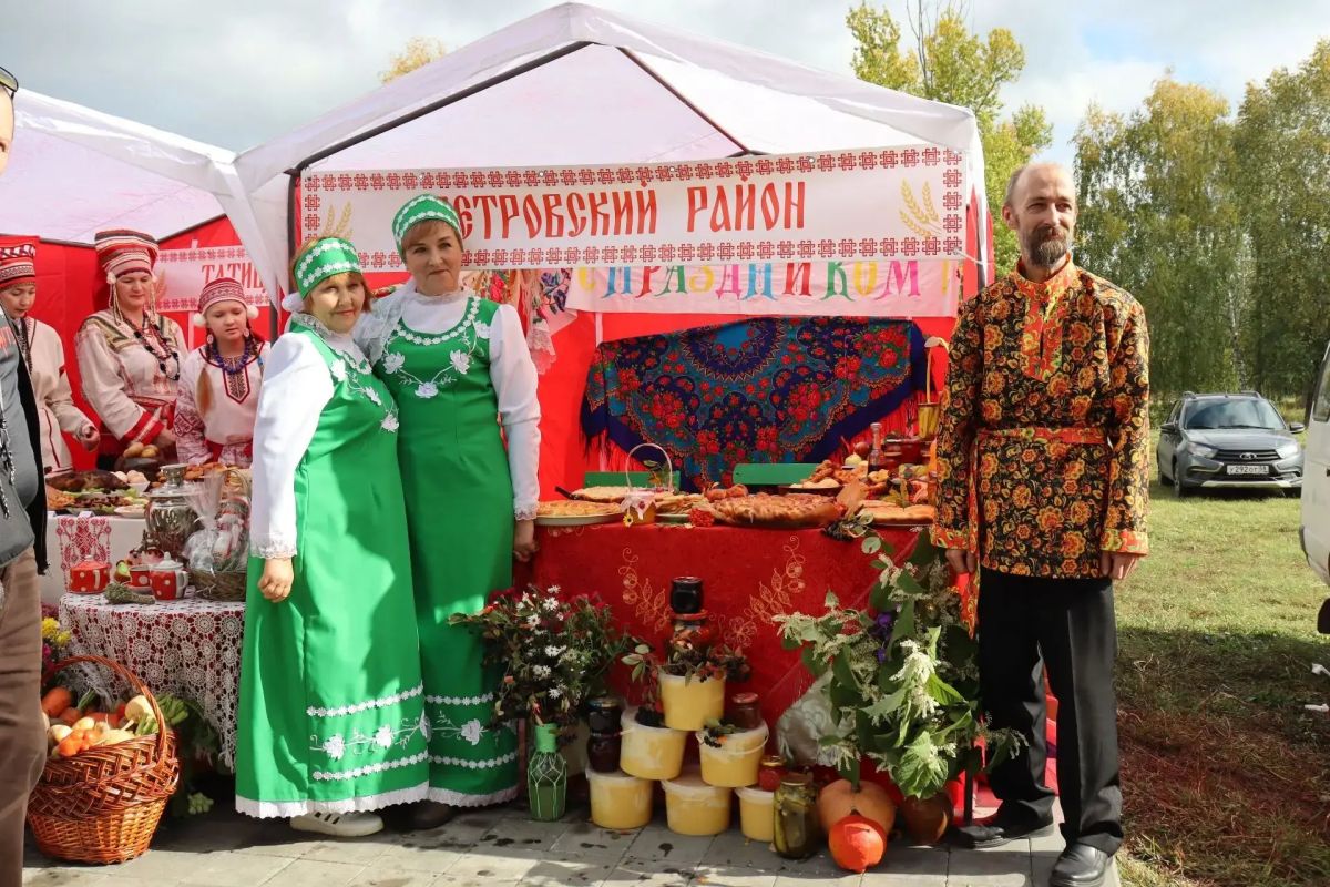 Национальный мордовский праздник объединил представителей разных народов Национальный мордовский праздник объединил представителей разных народов