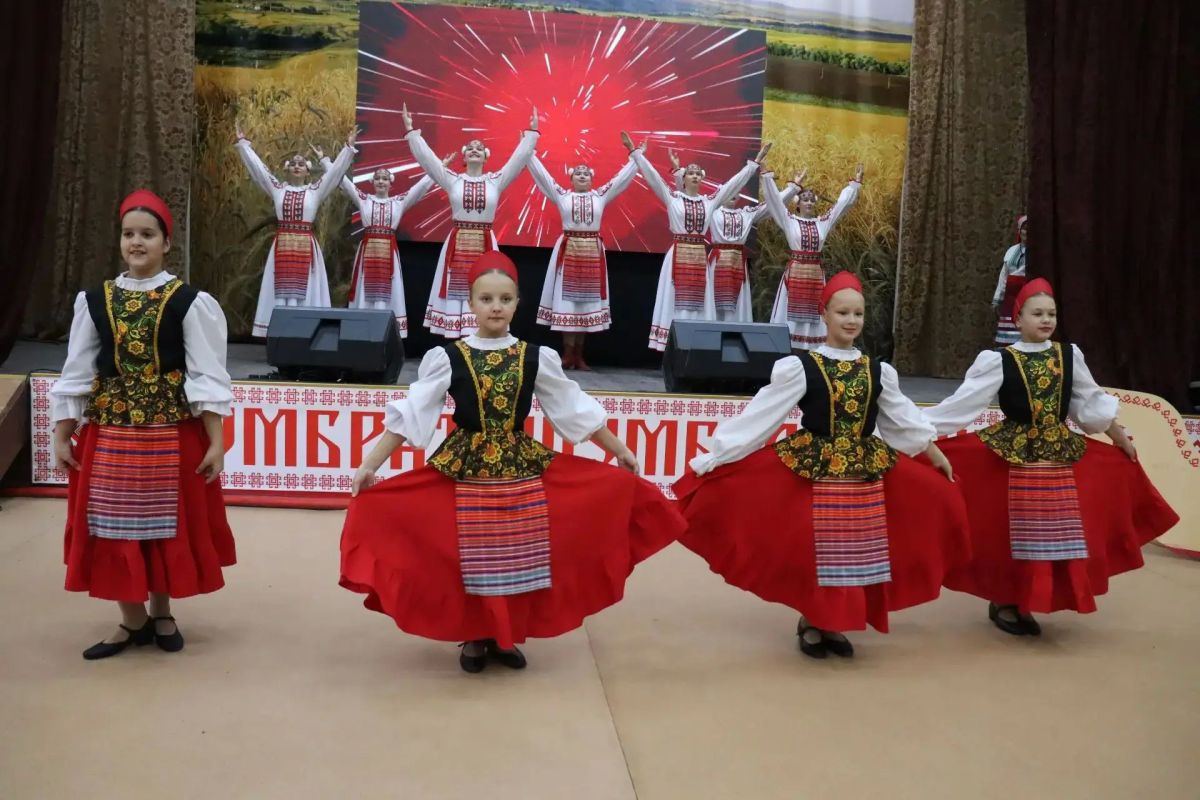 Национальный мордовский праздник объединил представителей разных народов Национальный мордовский праздник объединил представителей разных народов