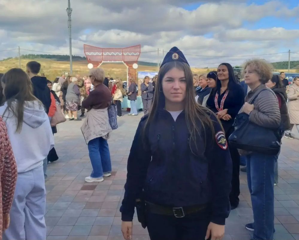 Сегодня в рамках рубрики #ИсториясГеографией отправимся на праздник мордовской культуры #Шумбрат, который собрал сотни гостей на Петровской земле Сегодня в рамках рубрики #ИсториясГеографией отправимся на праздник мордовской культуры #Шумбрат, который собрал сотни гостей на Петровской земле