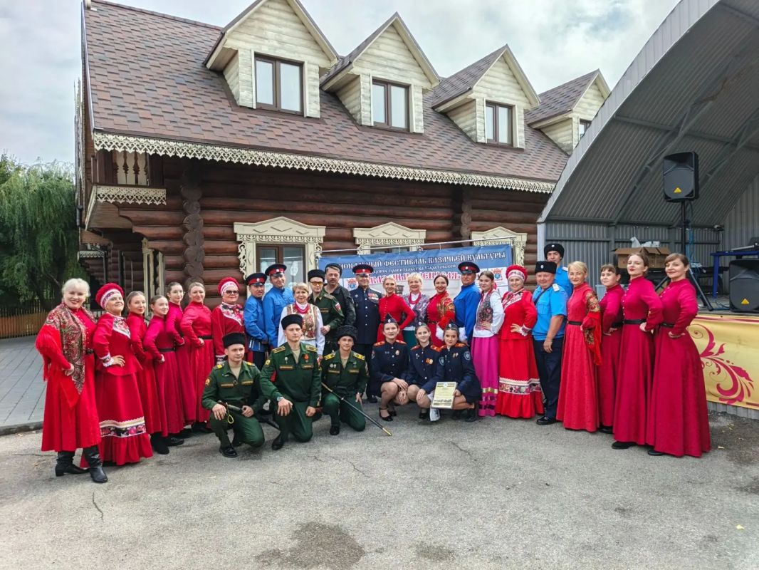 Саратовцы познакомились с казачьим фольклором Саратовцы познакомились с казачьим фольклором