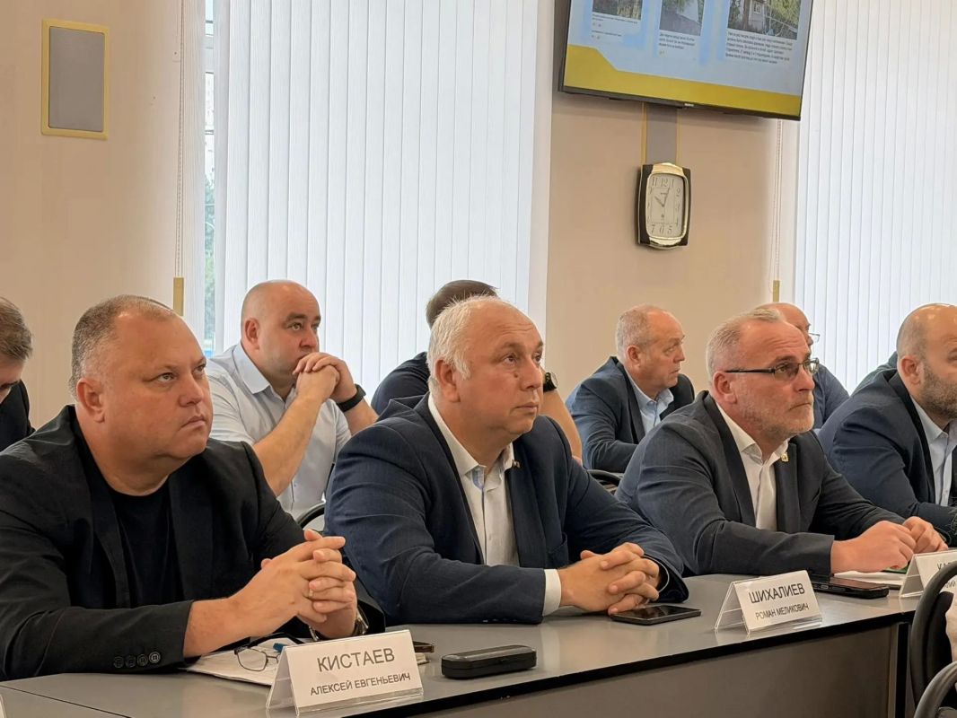 Вопросы осеннего содержания городских территорий обсудили на еженедельном штабе по благоустройству Вопросы осеннего содержания городских территорий обсудили на еженедельном штабе по благоустройству