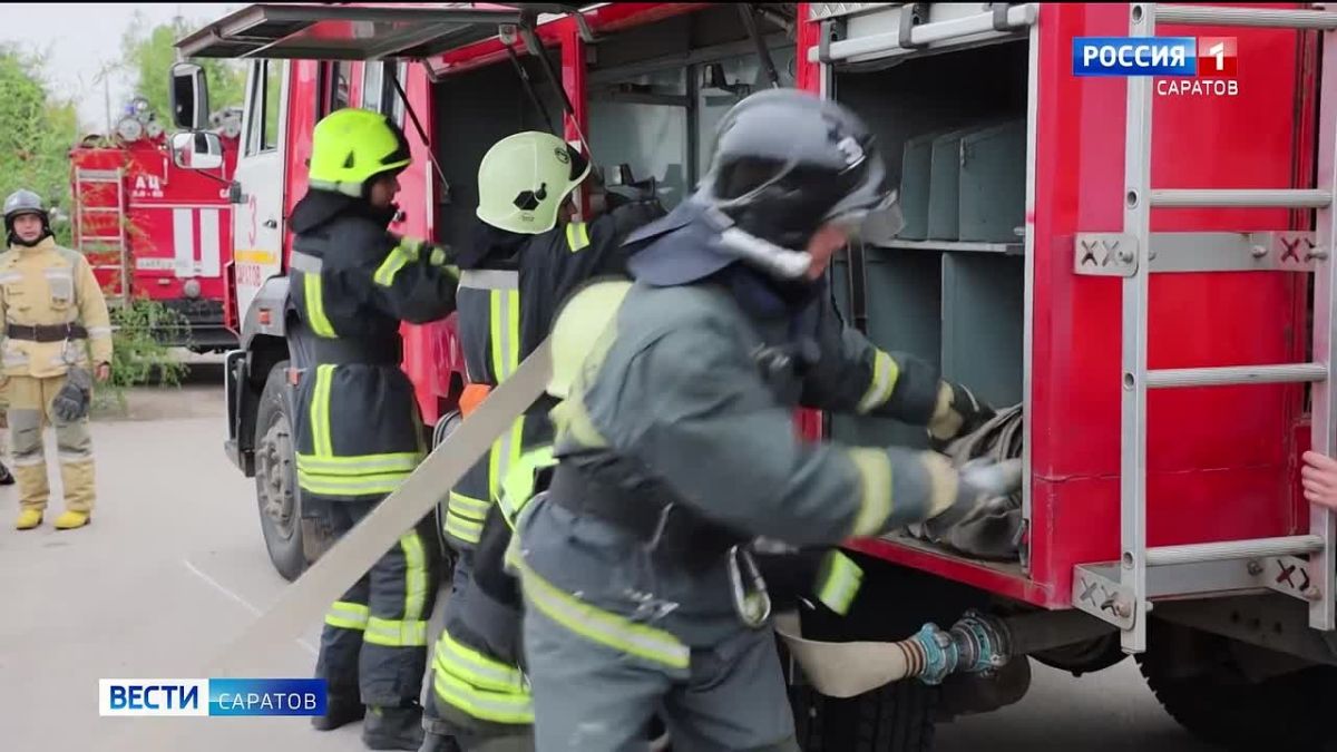 Выстрел, рев моторов и команда «подавай воду!»