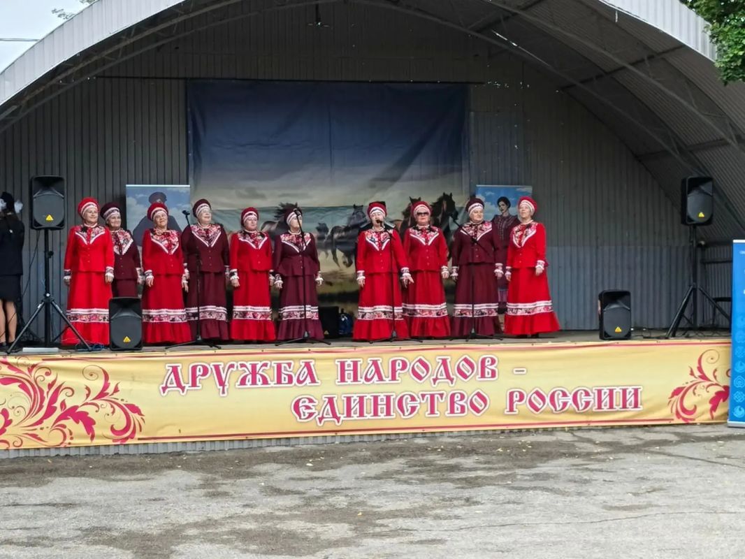 Саратовцы познакомились с казачьим фольклором Саратовцы познакомились с казачьим фольклором