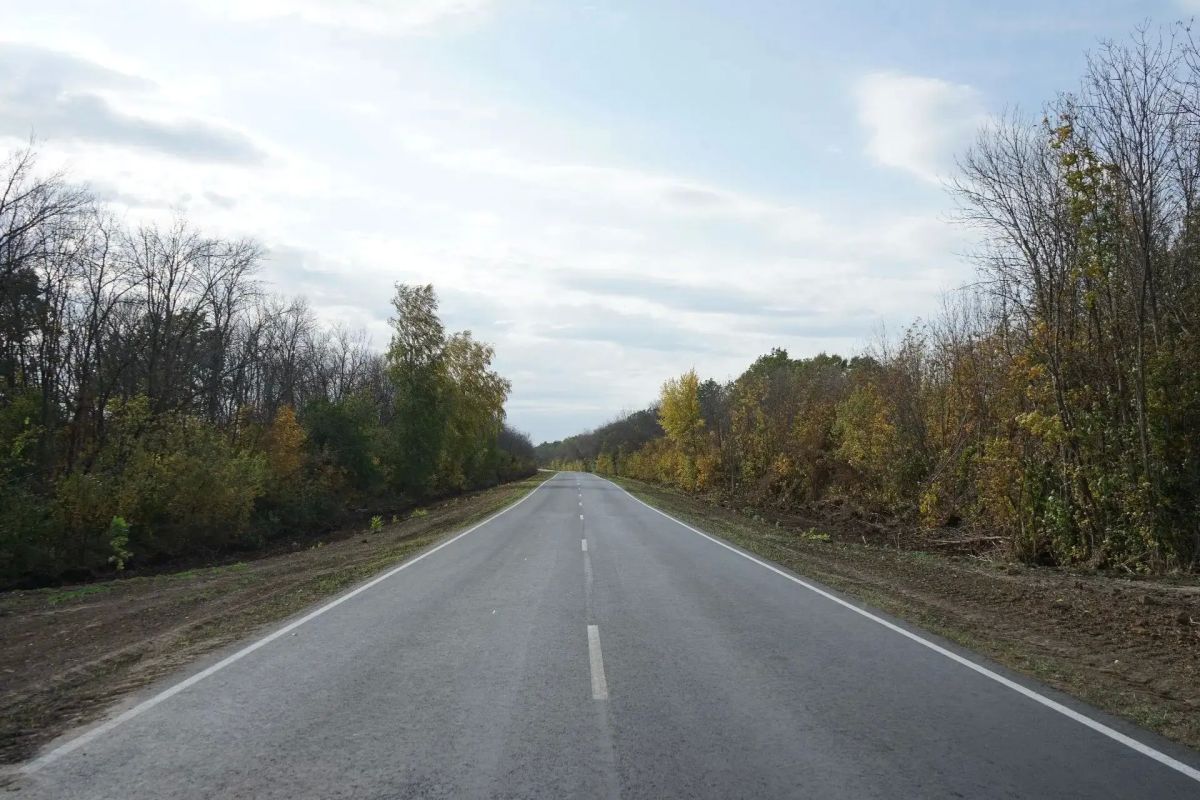 В Турковском районе завершен ремонт 15 км дороги, обеспечивающей выход на Тамбовскую область В Турковском районе завершен ремонт 15 км дороги, обеспечивающей выход на Тамбовскую область