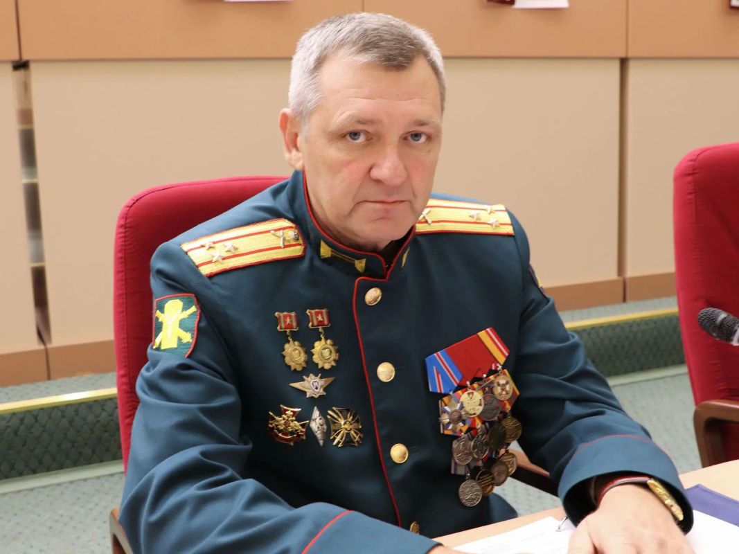 Заместителями председателя Саратовской городской Думы избраны Елена Злобнова и Ренат Аминов Заместителями председателя Саратовской городской Думы избраны Елена Злобнова и Ренат Аминов