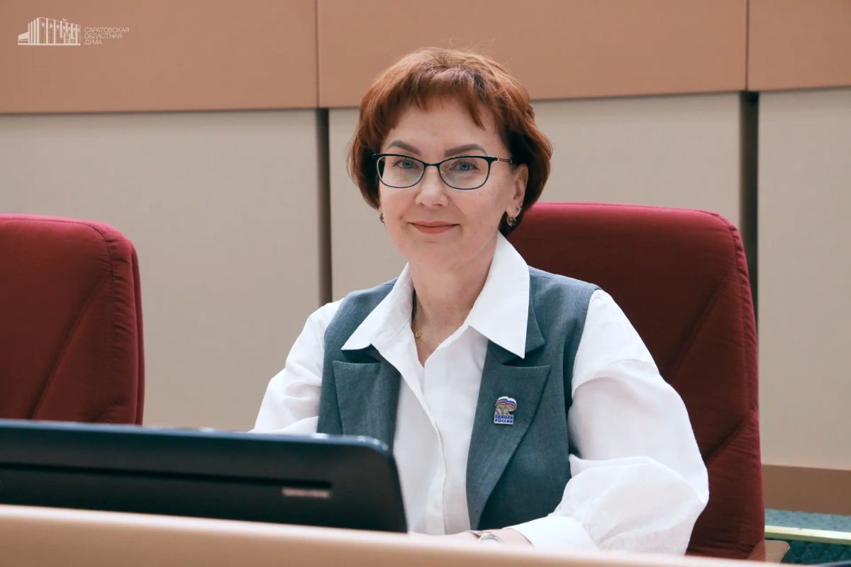 Депутату Саратовской областной Думы, главному врачу Саратовской областной клинической больницы Елене Стифоровой объявлена благодарность Президента России Владимира Путина за заслуги в области здравоохранения и многолетнюю...