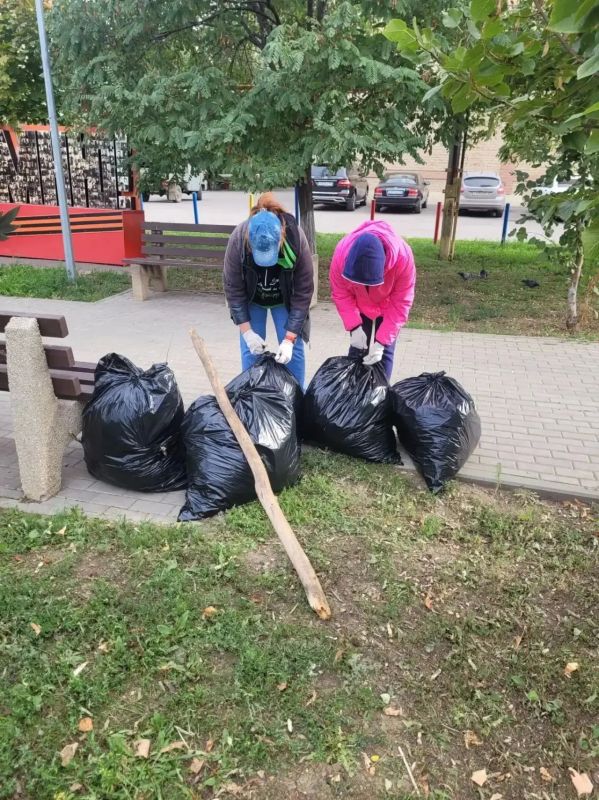 В Энгельсе дан старт субботнику В Энгельсе дан старт субботнику