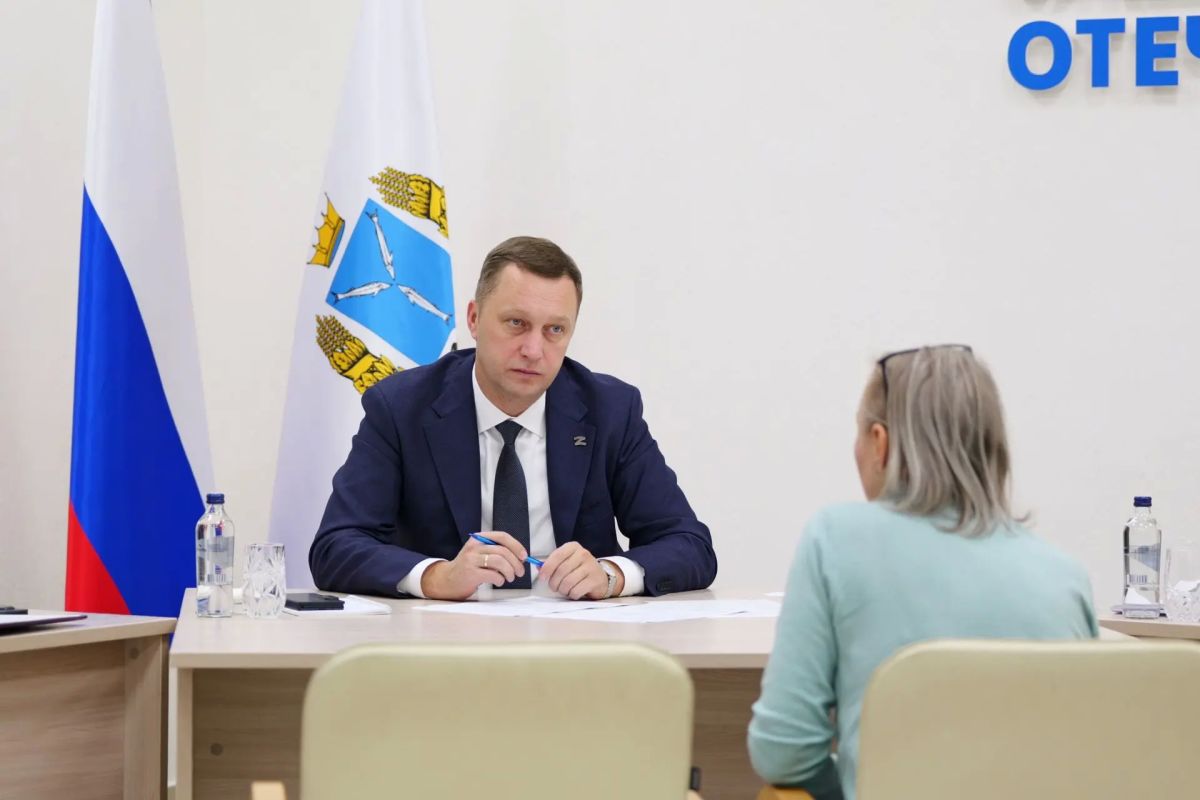 Прокурор Саратовской области Роман Пантелеев принял участие в приёме граждан, проведённом Губернатором региона Прокурор Саратовской области Роман Пантелеев принял участие в приёме граждан, проведённом Губернатором региона