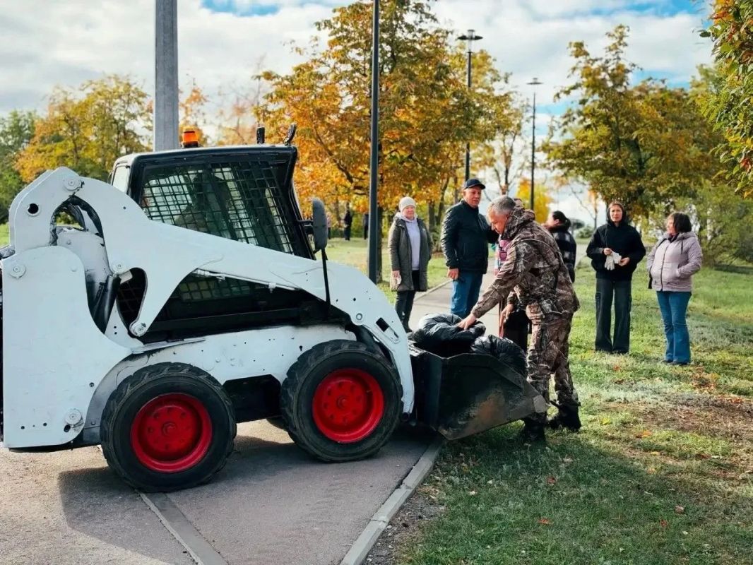 В районах Саратовской области прошли массовые субботники В районах Саратовской области прошли массовые субботники