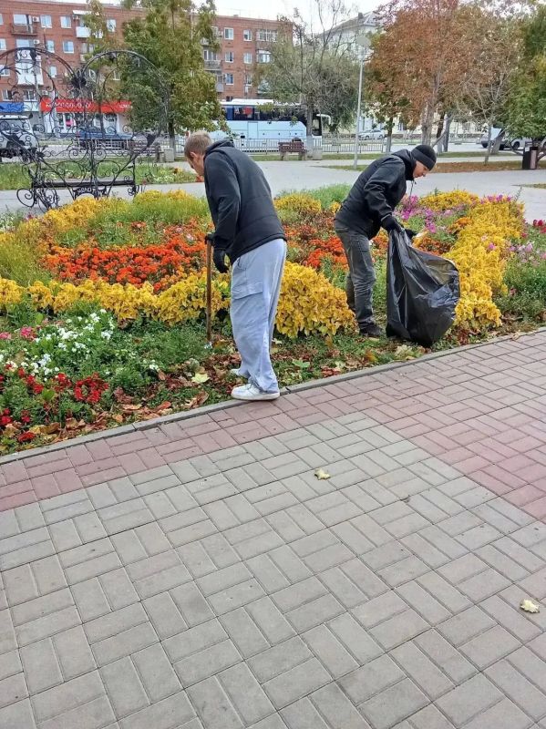 В Энгельсе дан старт субботнику В Энгельсе дан старт субботнику