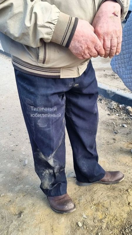 Пожилой саратовец угодил в котлован на улице Исаева Пожилой саратовец угодил в котлован на улице Исаева