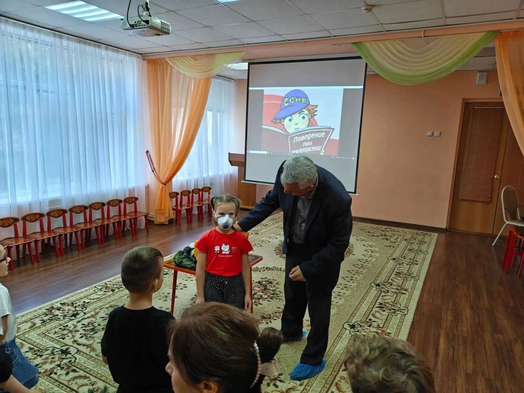Безопасность — это важно: в детском саду прошел урок гражданской обороны Безопасность — это важно: в детском саду прошел урок гражданской обороны