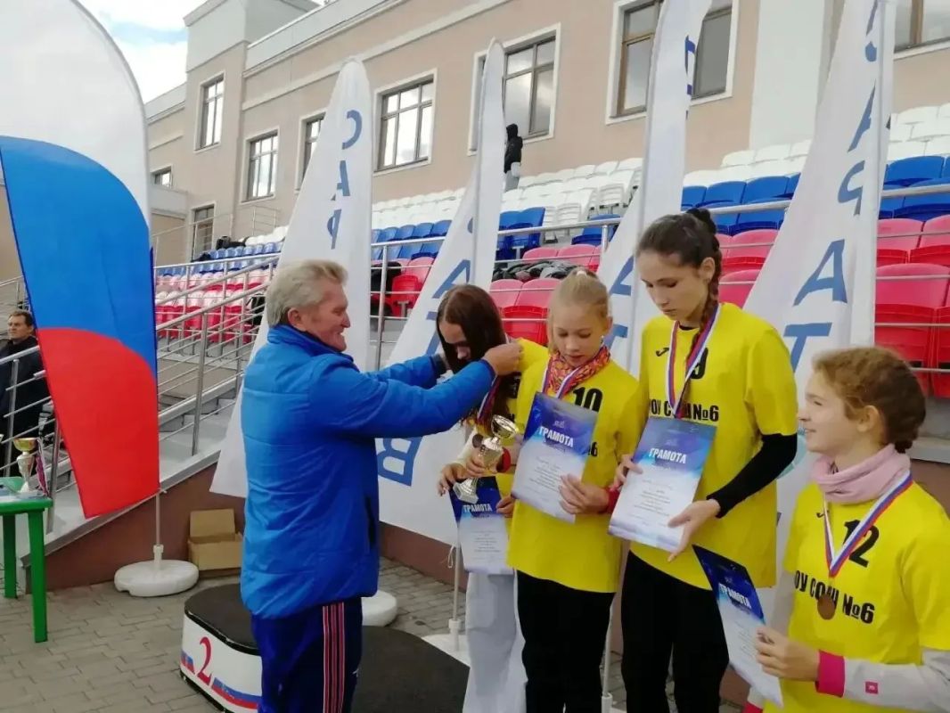 Легкоатлеты соревновались на «Спартаке» в рамках «Золотой осени»
