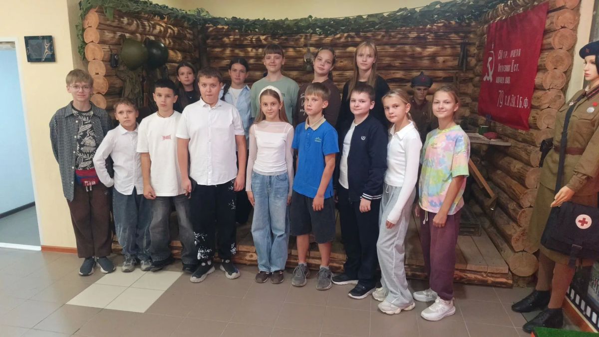 Пять городских школ посетили центр «Набат» Пять городских школ посетили центр «Набат»