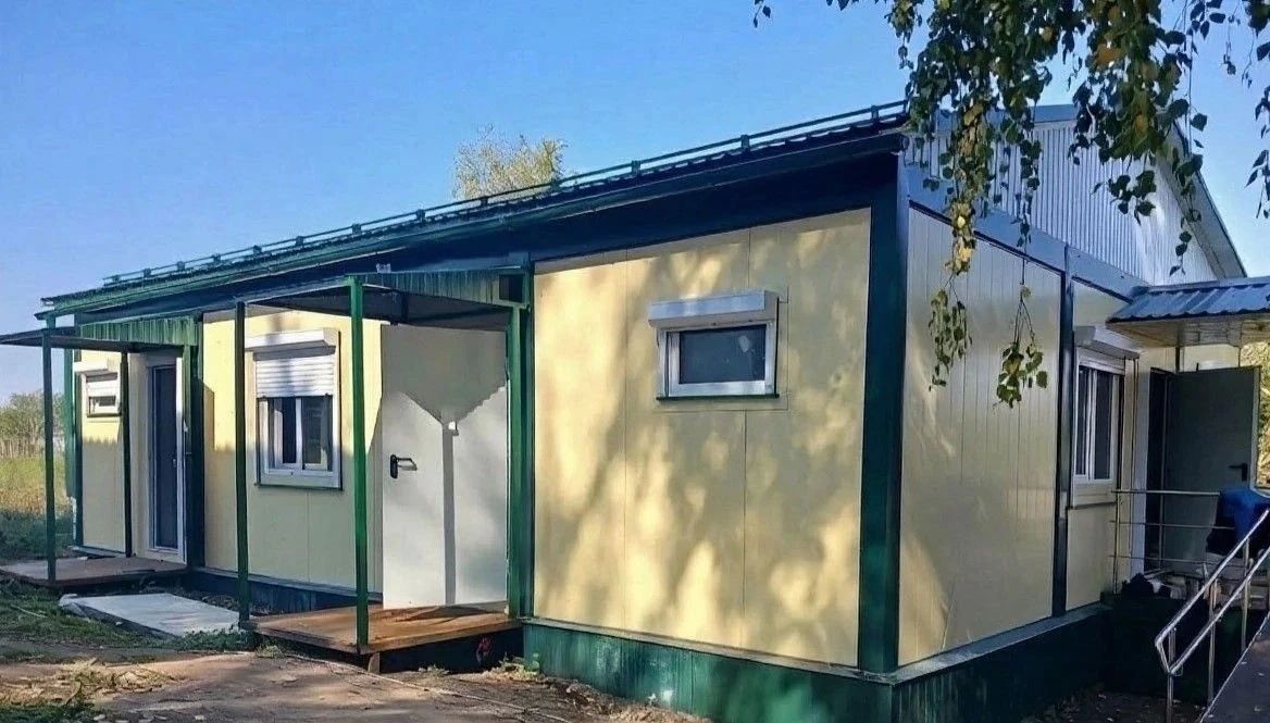 В Петровском районе завершена установка двух модульных ФАПов В Петровском районе завершена установка двух модульных ФАПов