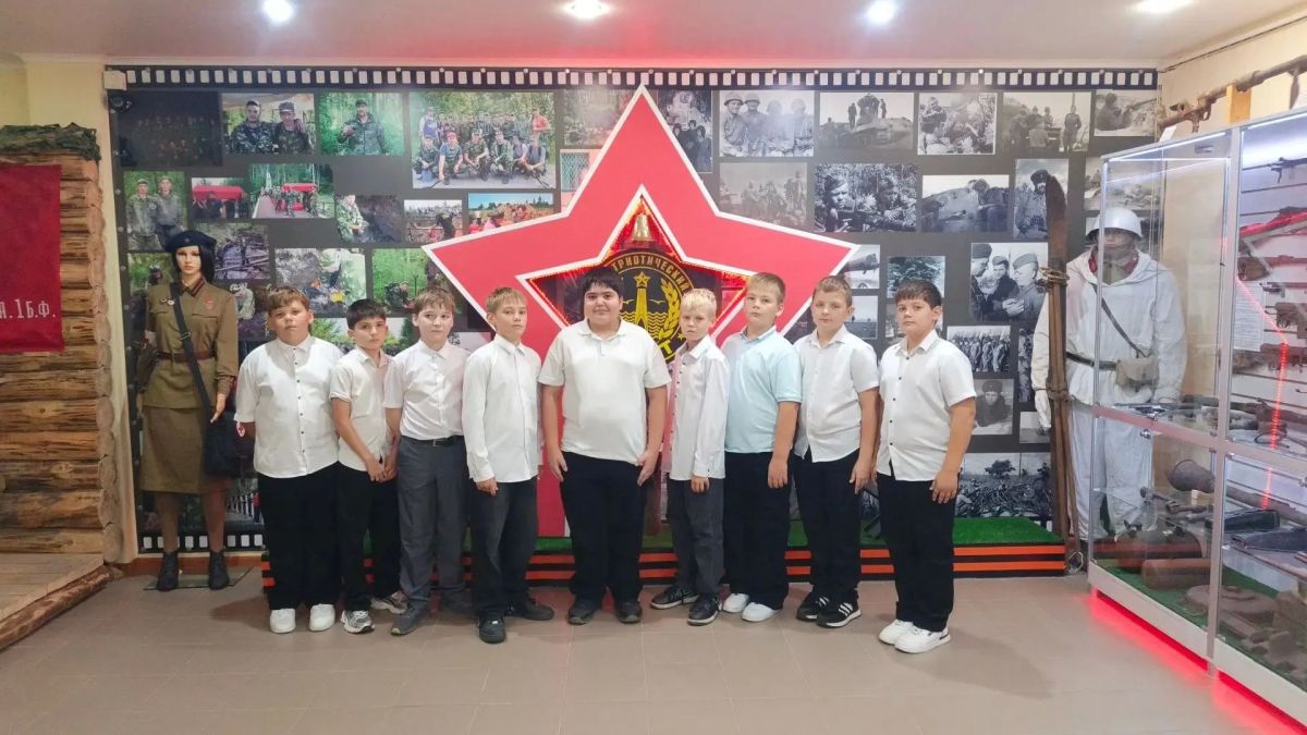 Пять городских школ посетили центр «Набат»