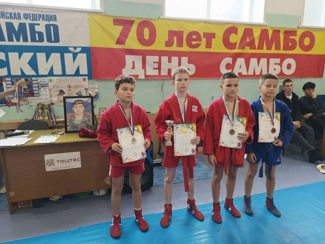 В Вольске прошло первенство по самбо памяти Ильи Очкина В Вольске прошло первенство по самбо памяти Ильи Очкина
