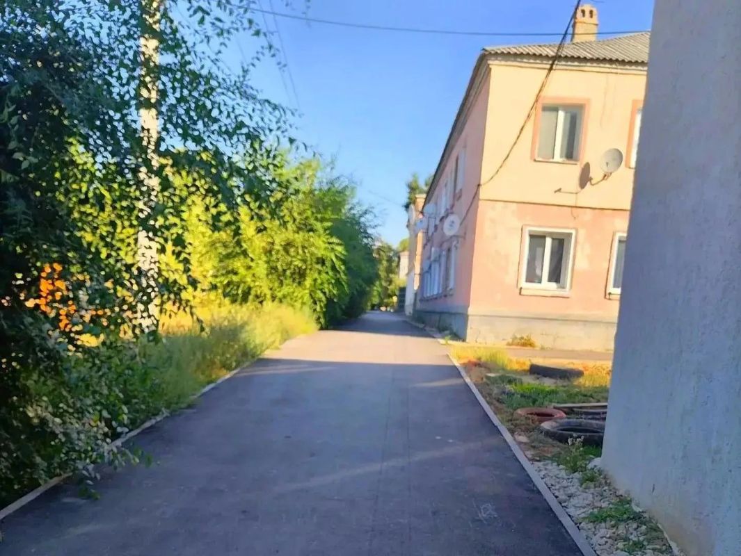 В Новоузенске построили тротуары на трех улицах В Новоузенске построили тротуары на трех улицах