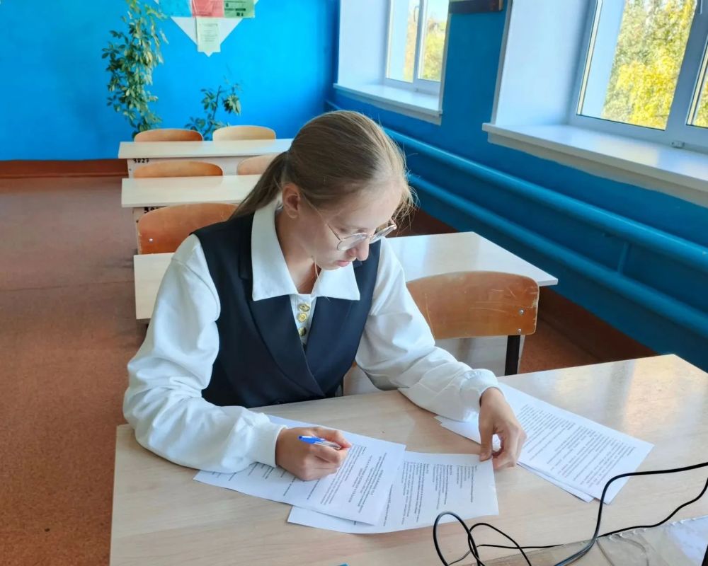 Завершился первый этап областной олимпиады по избирательному праву среди школьников Завершился первый этап областной олимпиады по избирательному праву среди школьников