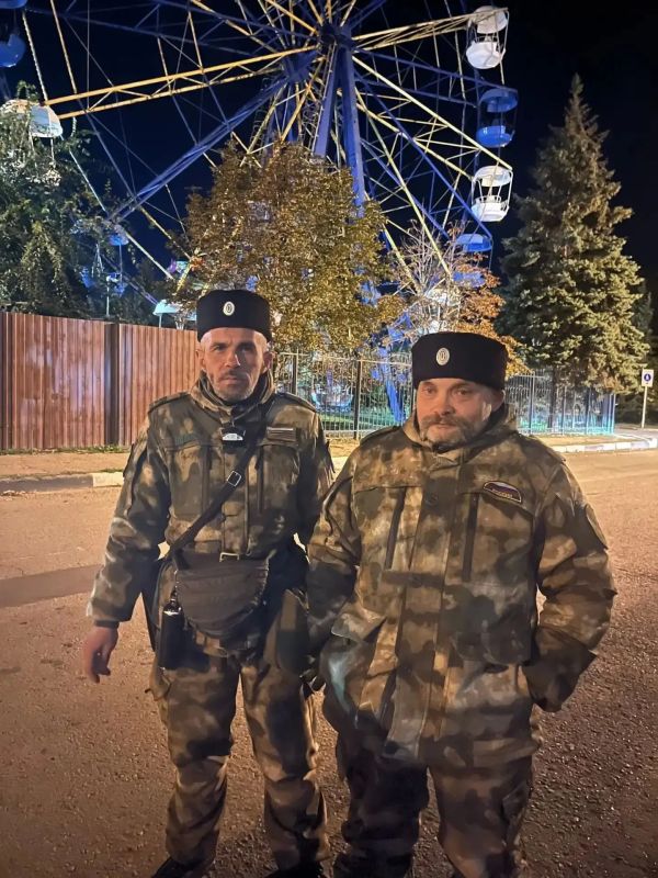 Саратовские казаки оказывают содействие в охране общественного порядка Саратовские казаки оказывают содействие в охране общественного порядка