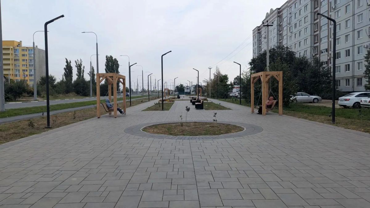 В Сиреневом сквере продолжаются работы по благоустройству В Сиреневом сквере продолжаются работы по благоустройству