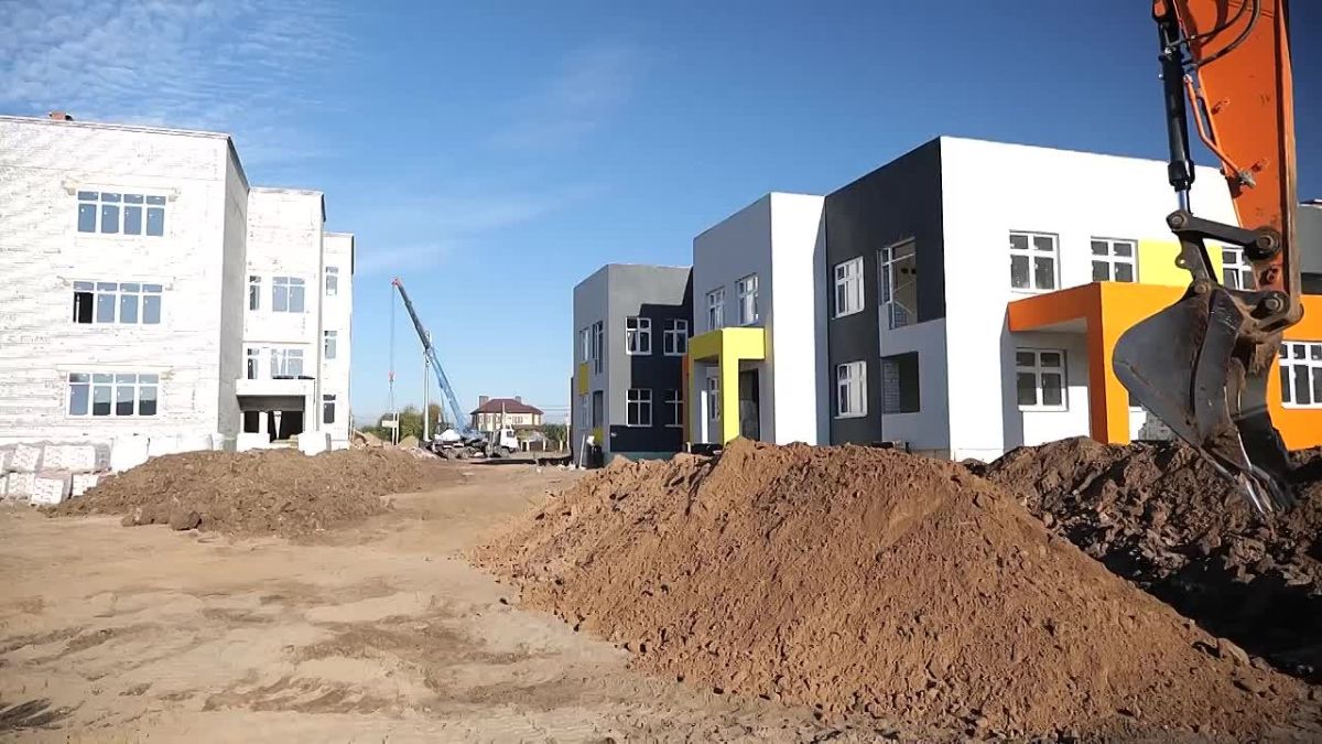 В Энгельсе наполовину построили новый большой детский сад