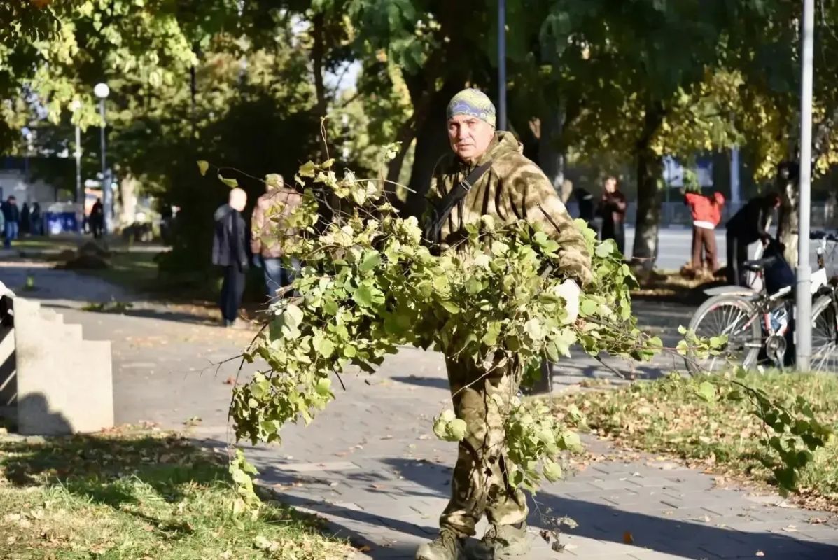 Сегодня Балаково присоединился к общеобластному субботнику Сегодня Балаково присоединился к общеобластному субботнику
