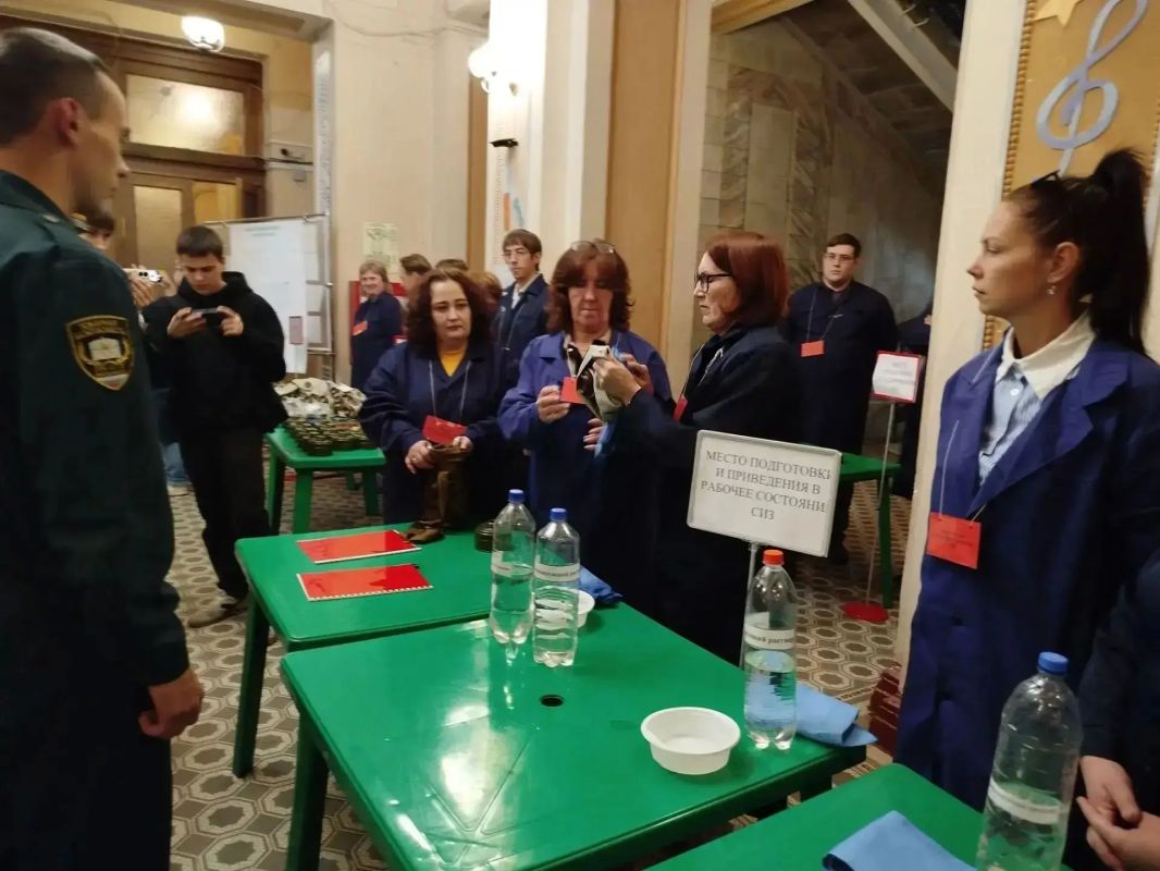 В Саратовской области завершилась Всероссийская штабная тренировка по гражданской обороне В Саратовской области завершилась Всероссийская штабная тренировка по гражданской обороне