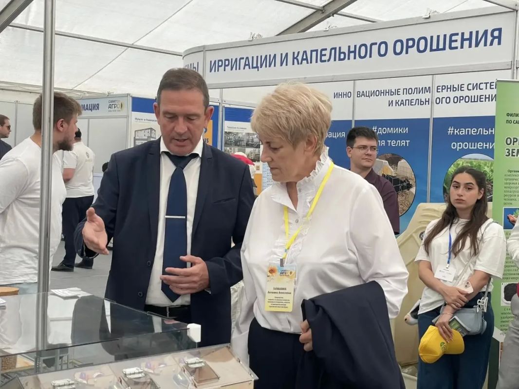Уважаемые работники сельского хозяйства и перерабатывающей промышленности! Уважаемые работники сельского хозяйства и перерабатывающей промышленности!