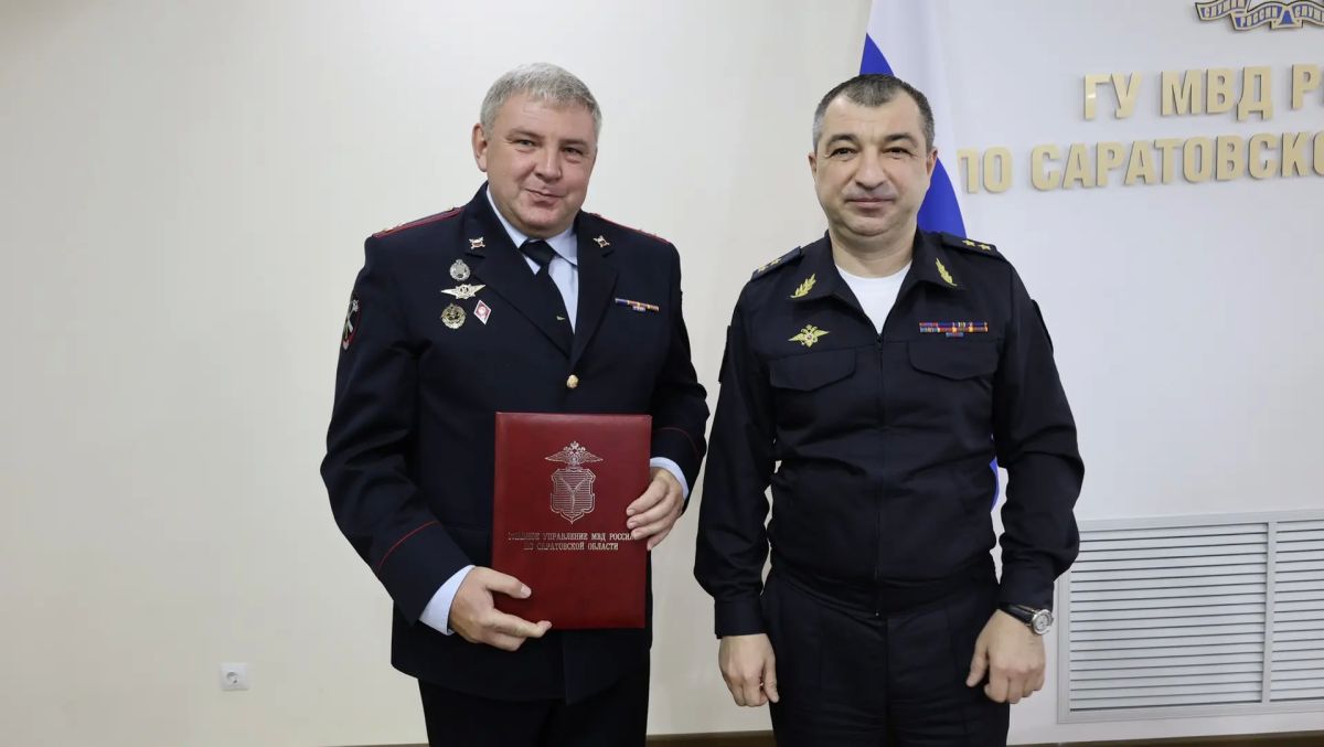 В ГУ МВД России по Саратовской области поздравили сотрудников кадровой и медицинской служб В ГУ МВД России по Саратовской области поздравили сотрудников кадровой и медицинской служб