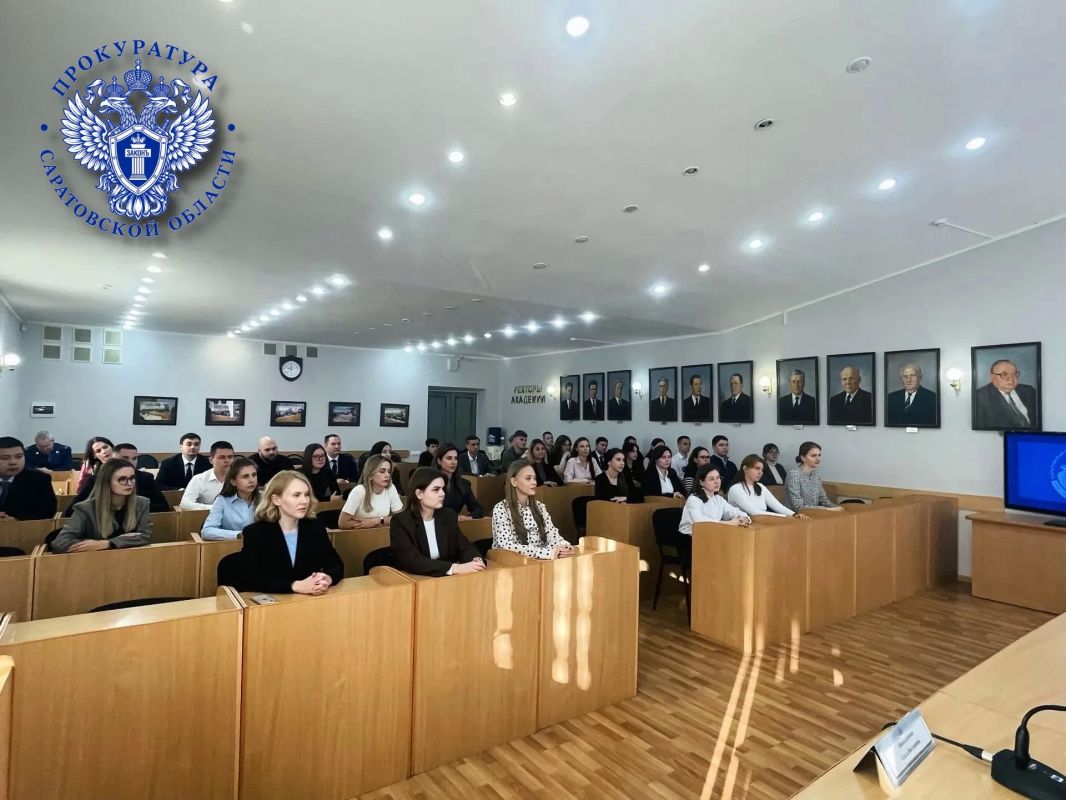 Заместитель прокурора Саратовской области Дмитрий Симанович и Уполномоченный по правам человека Ольга Николайченко открыли курсы повышения квалификации для прокурорских работников Заместитель прокурора Саратовской области Дмитрий Симанович и Уполномоченный по правам человека Ольга Николайченко открыли курсы повышения квалификации для прокурорских работников