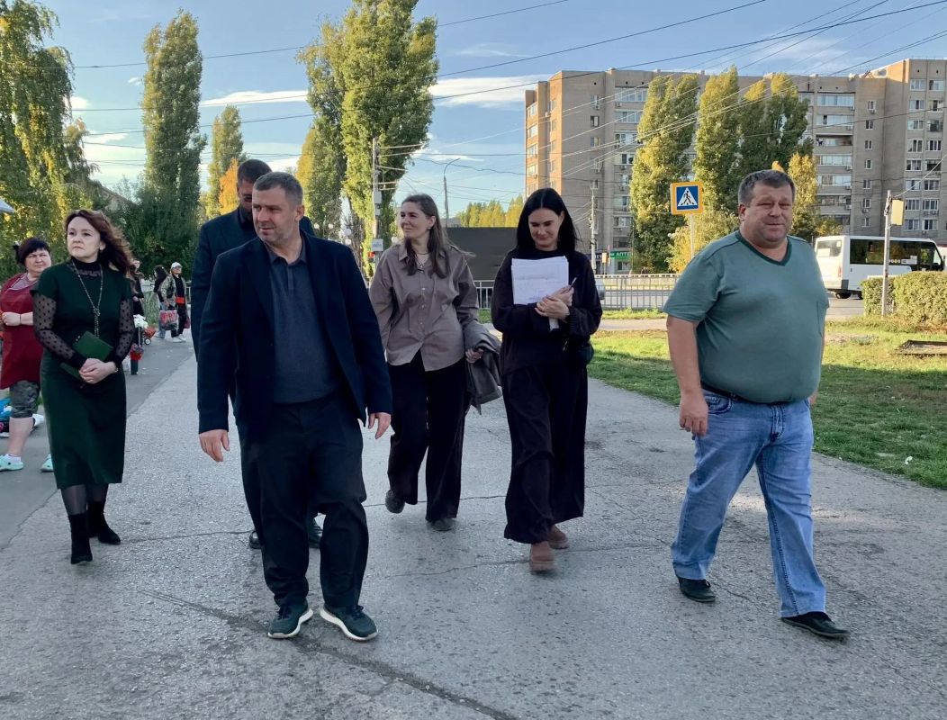 Продолжается работа по формированию комфортной городской среды Продолжается работа по формированию комфортной городской среды