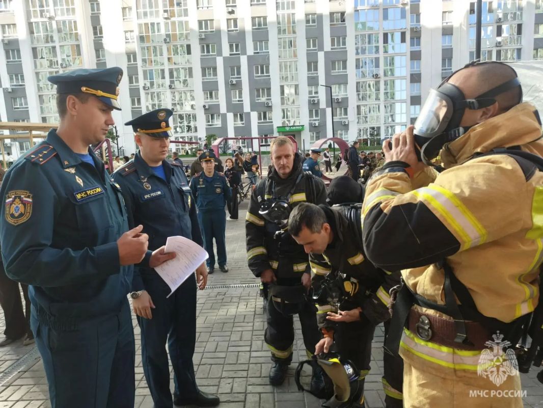 Пожарные региона приняли «вертикальный вызов» Пожарные региона приняли «вертикальный вызов»