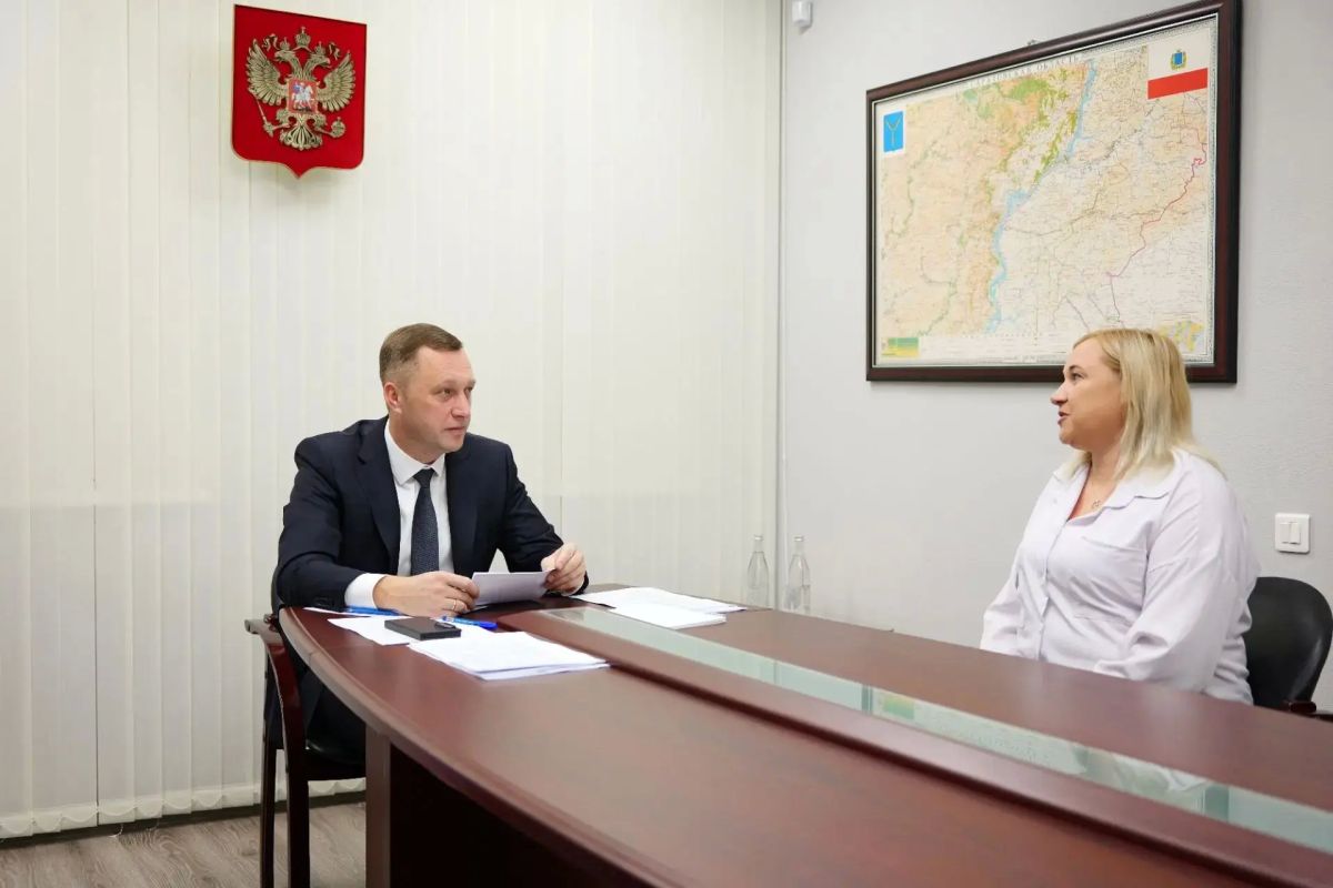 Роман Бусаргин: На площадке общественной приемной Президента РФ Владимира Владимировича Путина пообщался с гражданами в рамках общеобластного приема Роман Бусаргин: На площадке общественной приемной Президента РФ Владимира Владимировича Путина пообщался с гражданами в рамках общеобластного приема