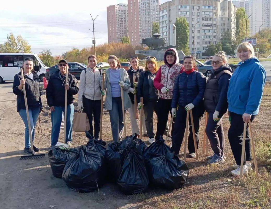 Команда МУП «Энгельс-Водоканал» за чистоту родного города! Команда МУП «Энгельс-Водоканал» за чистоту родного города!