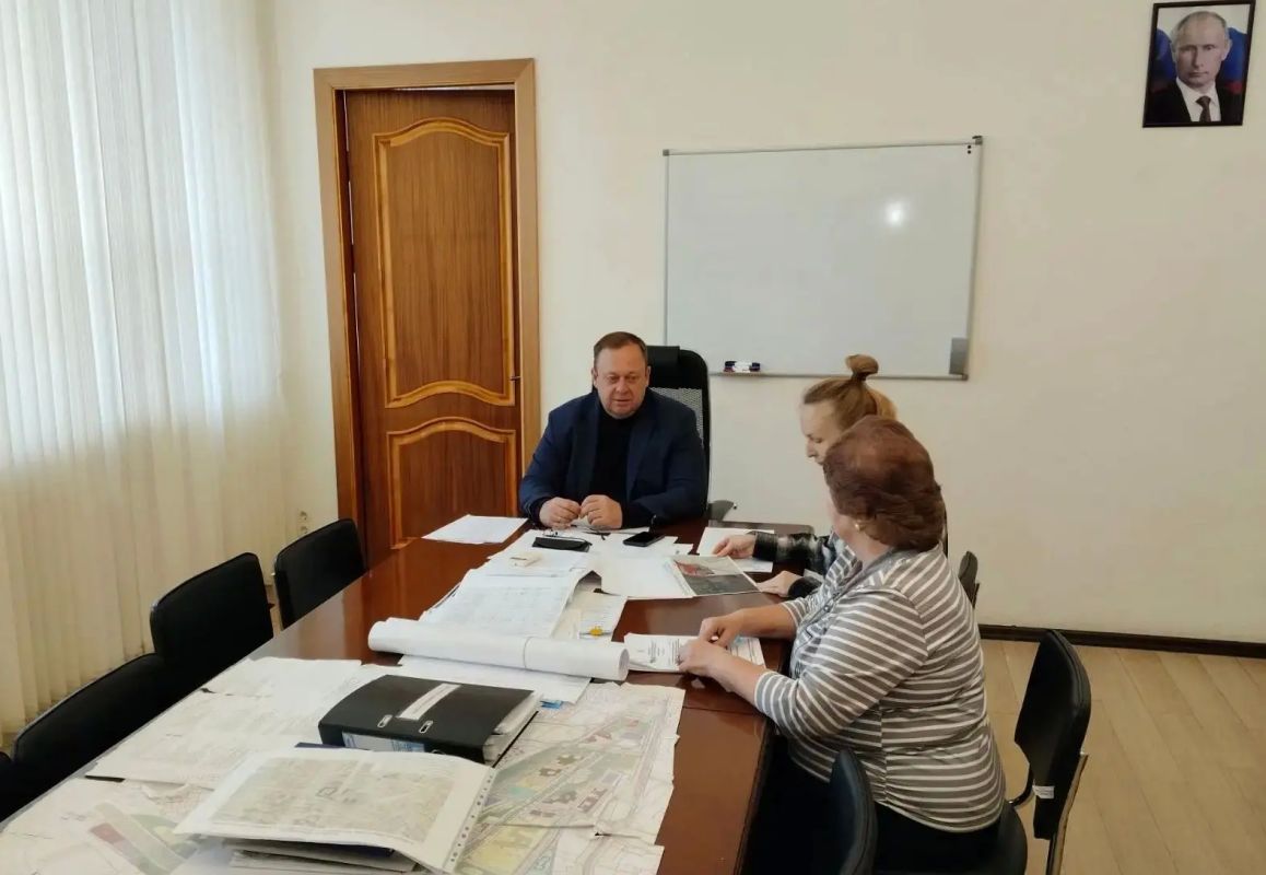 Сегодня, 17 октября, по поручению Губернатора Романа Бусаргина провел личный прием граждан