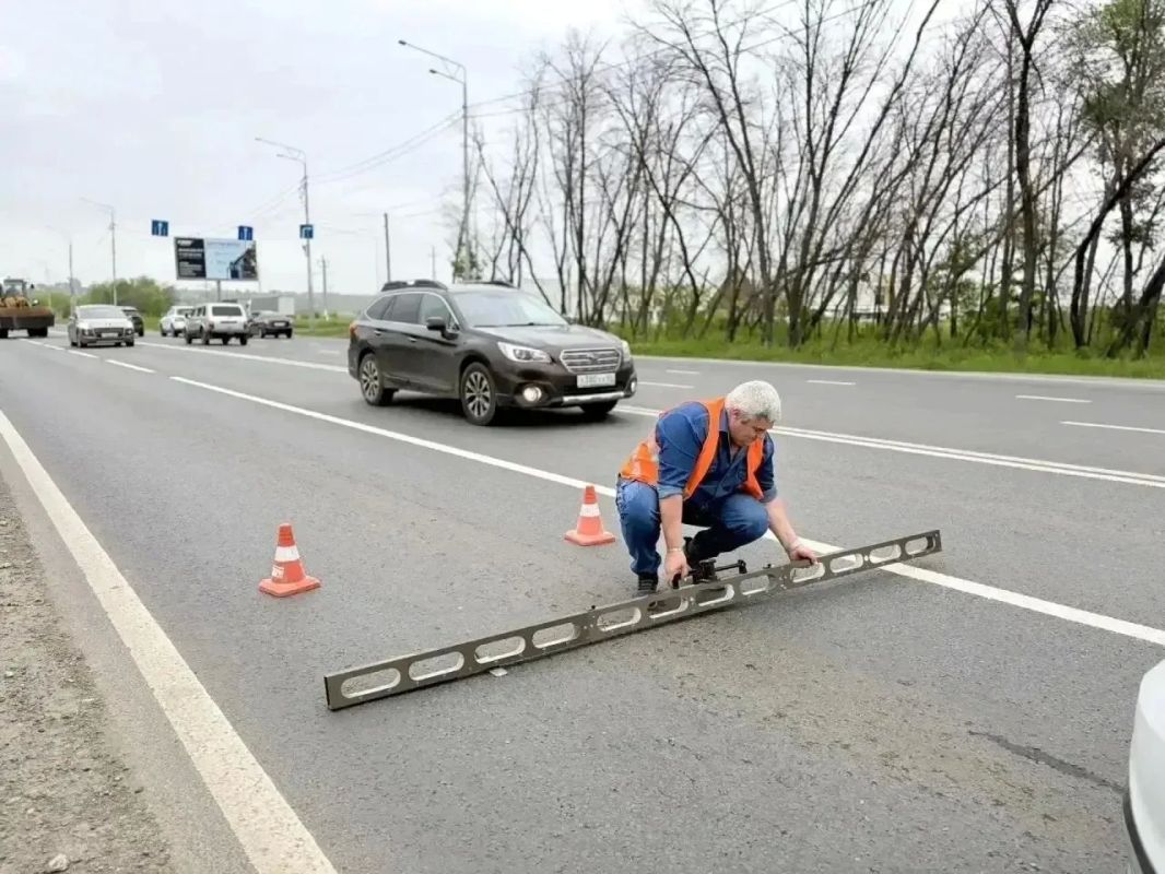 Игорь Молчанов: Уважаемые работники и ветераны дорожного хозяйства города Саратова! Поздравляю вас с профессиональным праздником! Игорь Молчанов: Уважаемые работники и ветераны дорожного хозяйства города Саратова! Поздравляю вас с профессиональным праздником!
