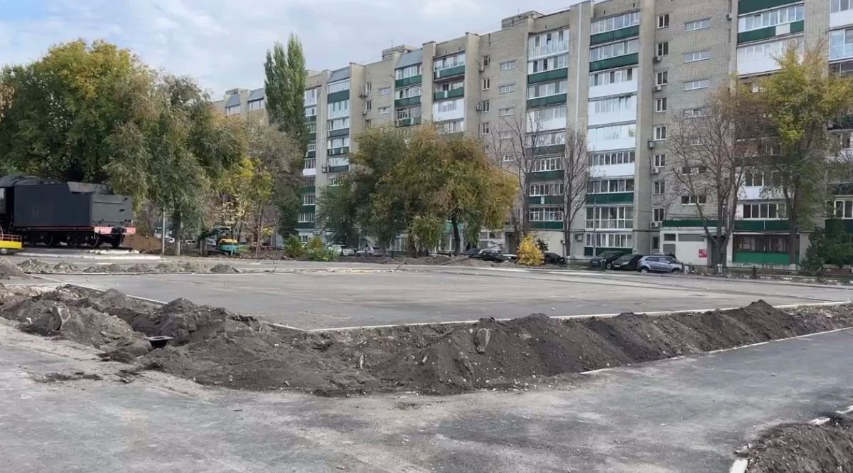 В сквере на Астраханской обустроили велодорожки В сквере на Астраханской обустроили велодорожки