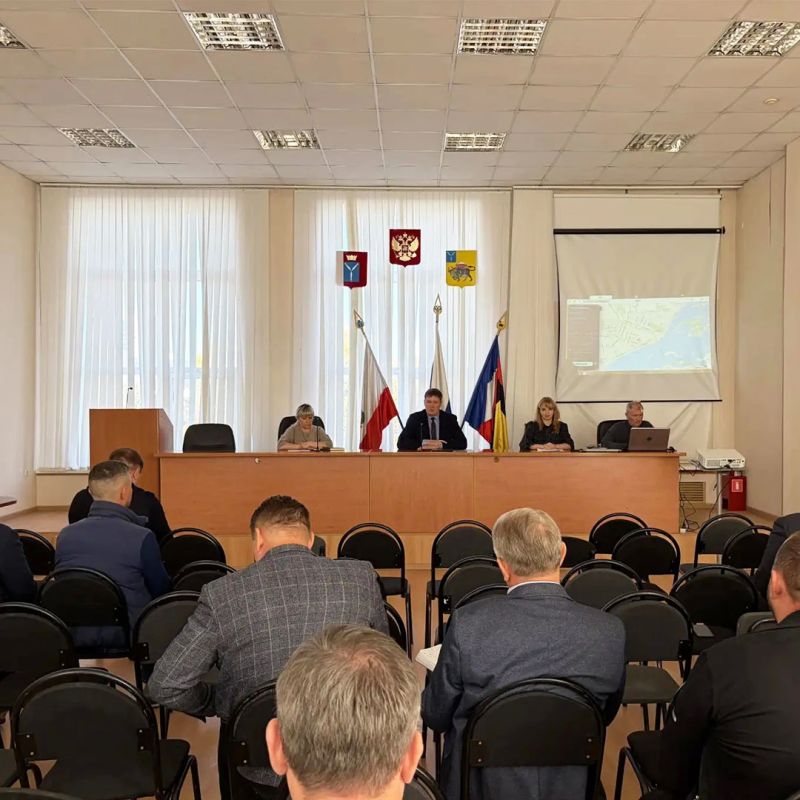 Представители ЦЦР познакомили перевозчиков Энгельса с работой системы мониторинга движения автотранспорта