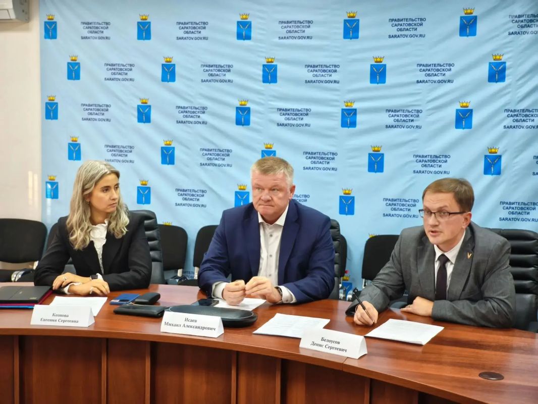 В Правительстве области в режиме видеоконференцсвязи прошло совещание с главами муниципальных районов и округов