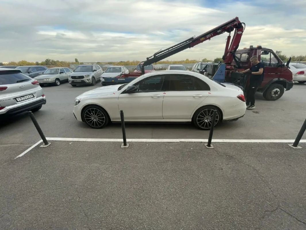 Доверила руль родственнику — потеряла 700 тысяч и Mercedes