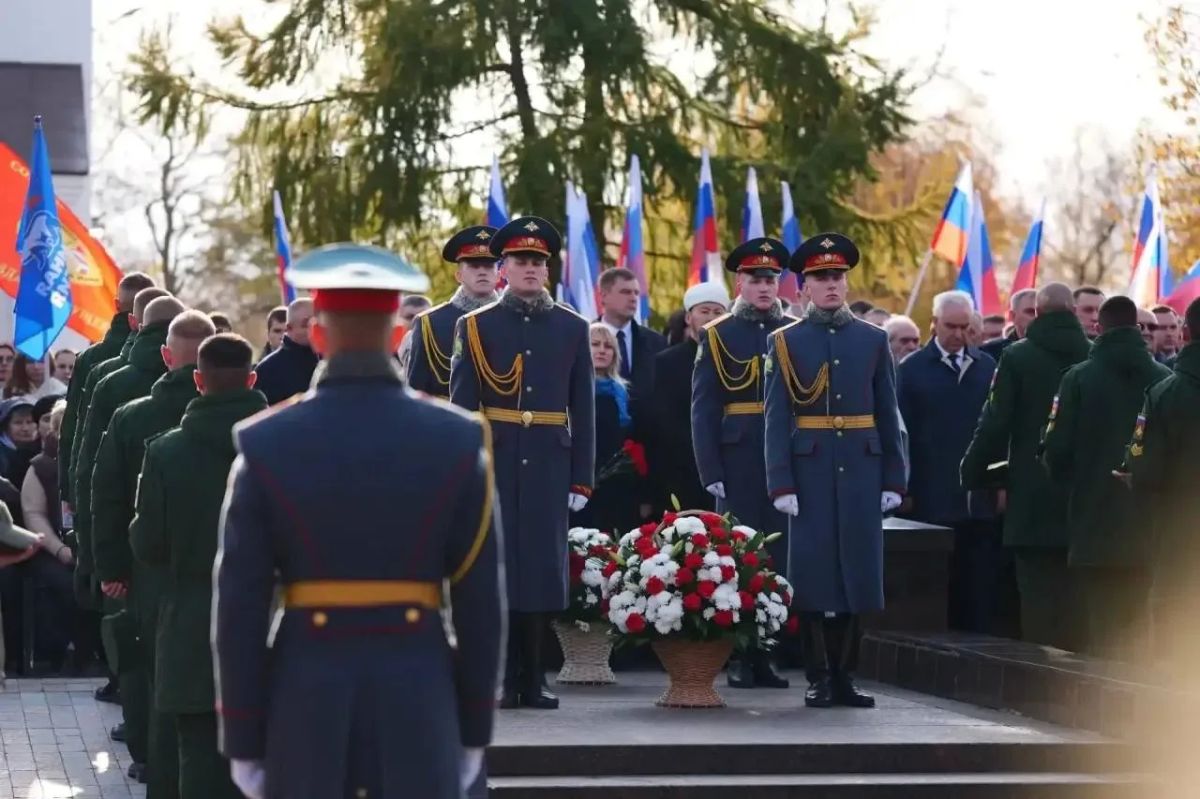 В Парке Победы увековечили имена ещё 200 бойцов СВО В Парке Победы увековечили имена ещё 200 бойцов СВО