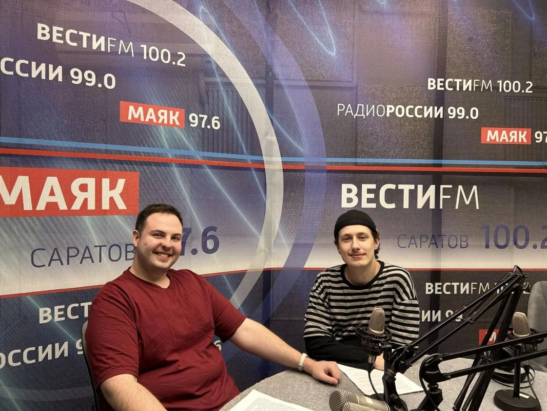 В тридцать третьем выпуске еженедельной пятничной программы «В седьмом часу» заглянем под грибную шляпку и выясним, почему привычная «тихая охота» на самом деле ведёт в очень странный мир