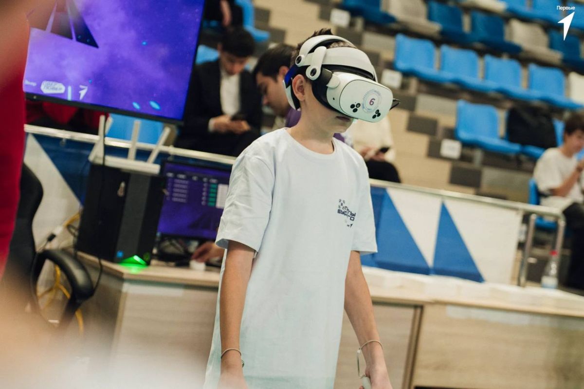 Школьники представят Саратовскую область на финале чемпионата пилотирования дронов в Москве Школьники представят Саратовскую область на финале чемпионата пилотирования дронов в Москве